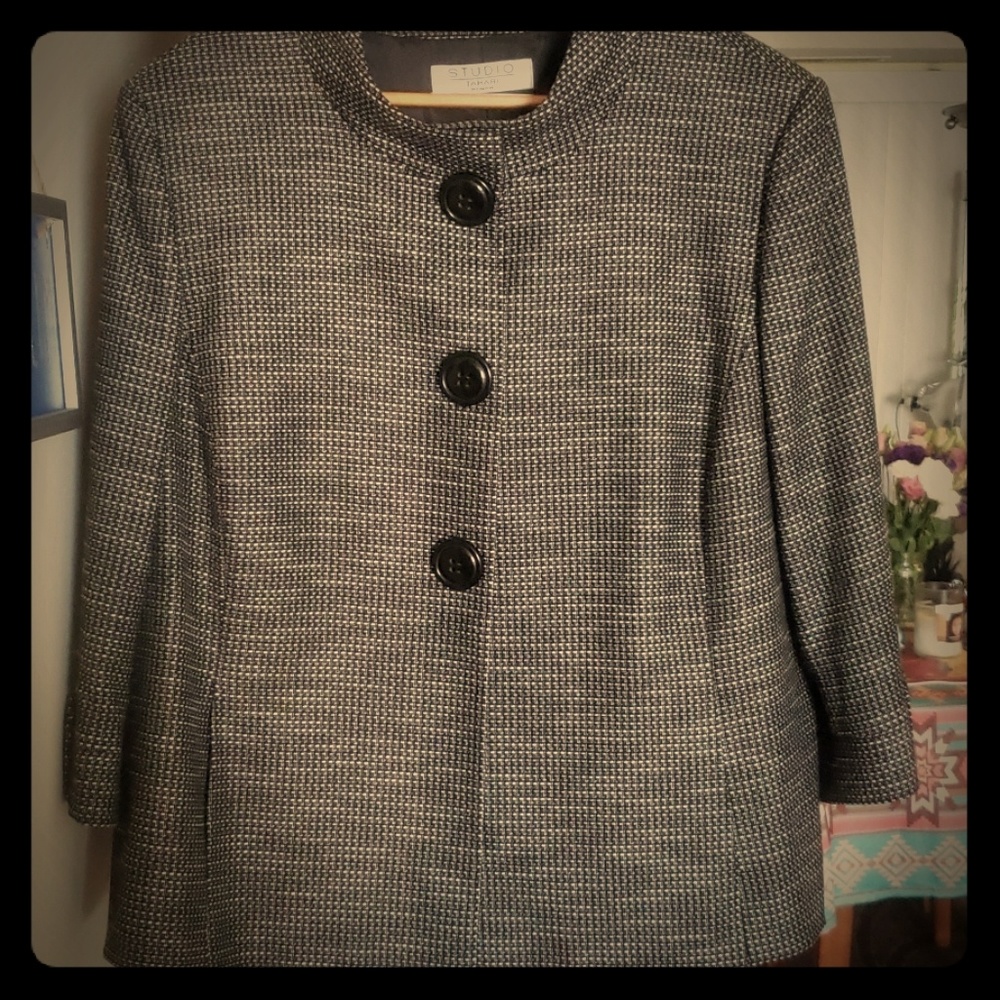 Tahari twill blazer